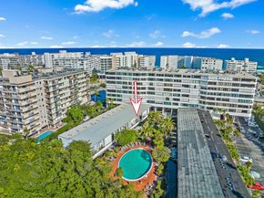 3589 S Ocean Boulevard 26, South Palm Beach FL 33480
