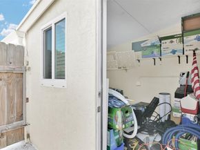 5221 NE 16th Ave, Pompano Beach FL 33064
