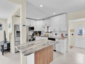 5221 NE 16th Ave, Pompano Beach FL 33064