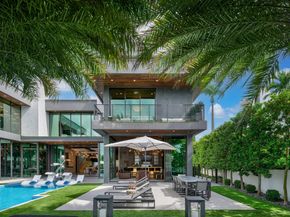 671 Middle River Dr, Fort Lauderdale FL 33304