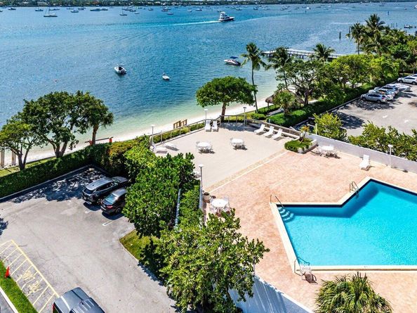 5600 N Flagler Drive Ph109, West Palm Beach FL 33407