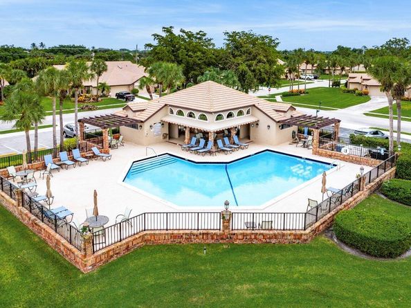 8207 Cassia Drive, Boynton Beach FL 33472