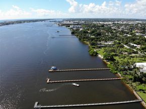 922 S Palmway, Lake Worth Beach FL 33460