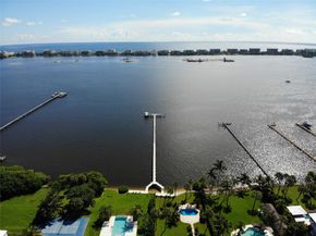 922 S Palmway, Lake Worth Beach FL 33460