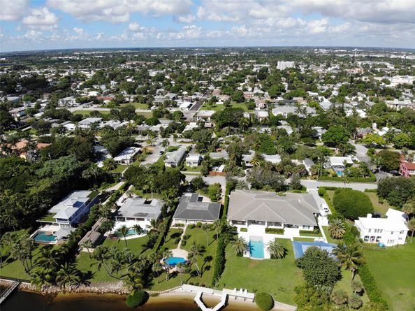 922 S Palmway, Lake Worth Beach FL 33460