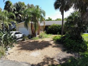 922 S Palmway, Lake Worth Beach FL 33460