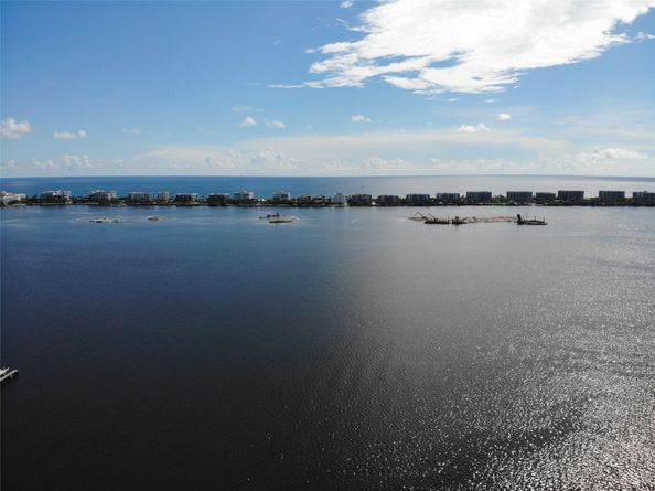 922 S Palmway, Lake Worth Beach FL 33460