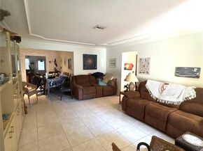 922 S Palmway, Lake Worth Beach FL 33460