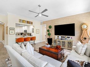 200 NE 2nd Avenue 211, Delray Beach FL 33444