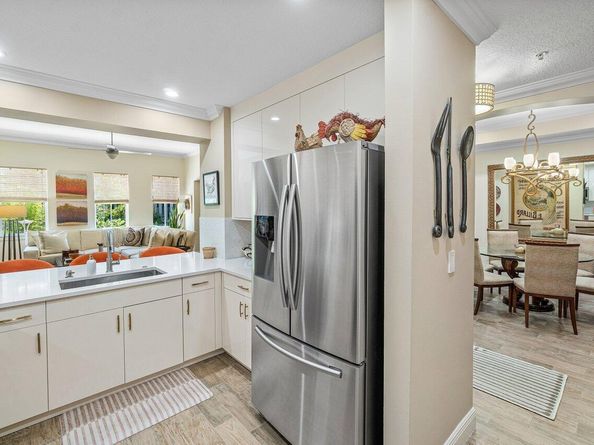 200 NE 2nd Avenue 211, Delray Beach FL 33444