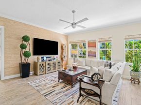 200 NE 2nd Avenue 211, Delray Beach FL 33444