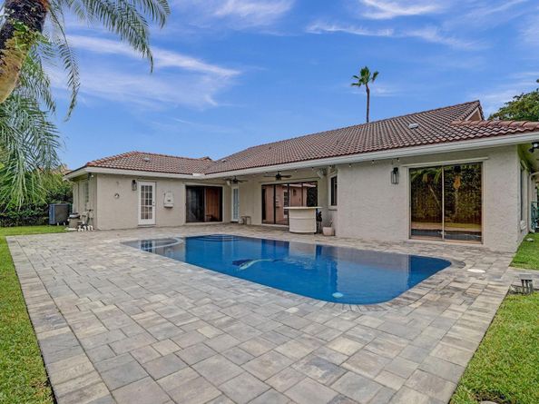 5426 NW 61st Ave, Coral Springs FL 33067