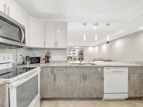 2615 NE 3rd Court 220, Boynton Beach FL 33435
