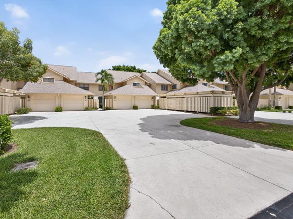 16942 Waterbend Drive 258, Jupiter FL 33477