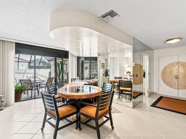25 Glens Drive W, Boynton Beach FL 33436