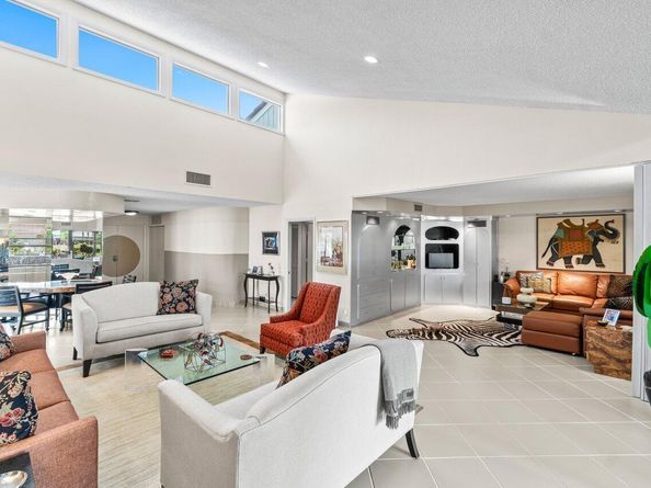 25 Glens Drive W, Boynton Beach FL 33436