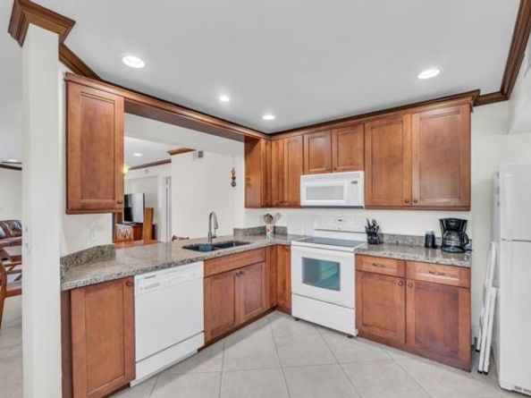 961 SE 20th Ave 308, Deerfield Beach FL 33441