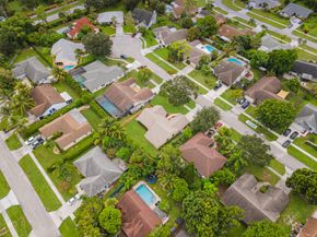 12275 Sannenwood Lane, Wellington FL 33414