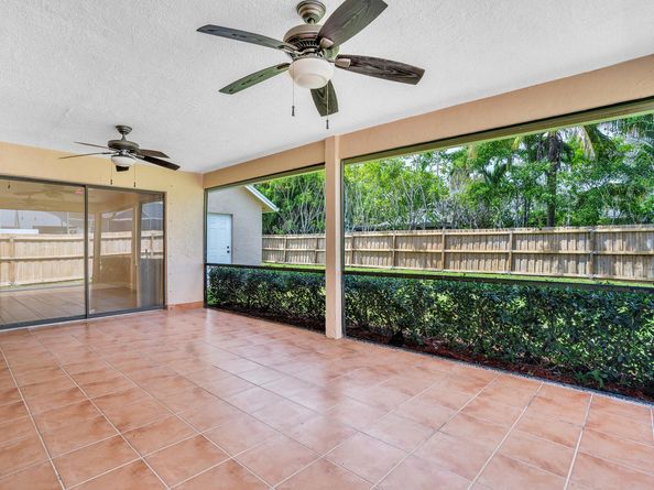 12275 Sannenwood Lane, Wellington FL 33414