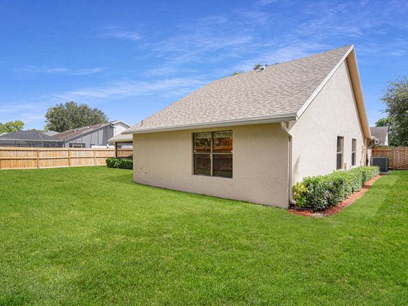12275 Sannenwood Lane, Wellington FL 33414