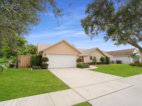 12275 Sannenwood Lane, Wellington FL 33414
