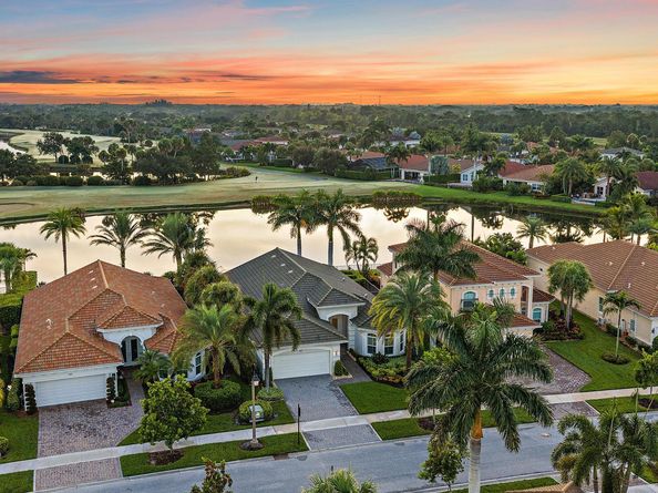 517 Carrara Court, Jupiter FL 33478