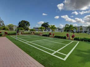 171 Oakridge L 171, Deerfield Beach FL 33442