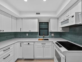 149 NW 70th Street 204 A, Boca Raton FL 33487