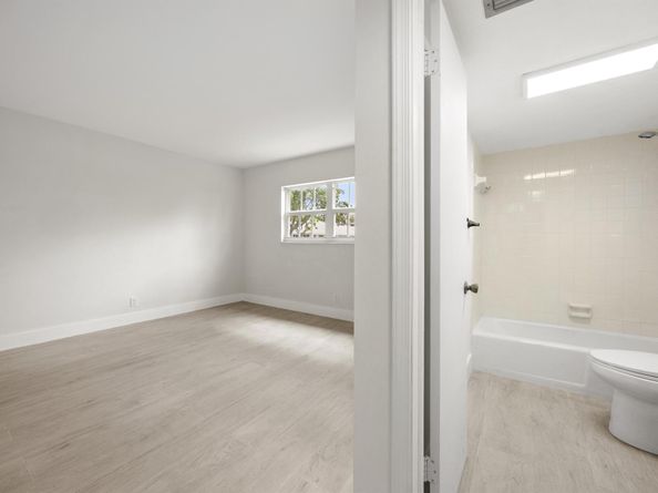 315 Venetian Drive 4, Delray Beach FL 33483