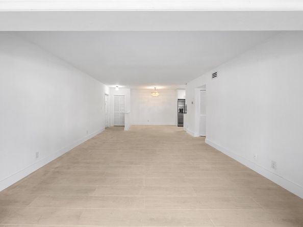 315 Venetian Drive 4, Delray Beach FL 33483