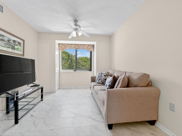 6093 Pointe Regal Circle 301, Delray Beach FL 33484