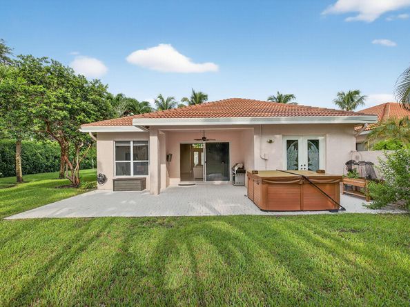 8828 Sandown Way, Boynton Beach FL 33472