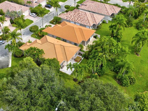 8828 Sandown Way, Boynton Beach FL 33472