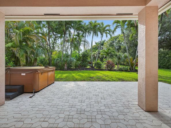 8828 Sandown Way, Boynton Beach FL 33472