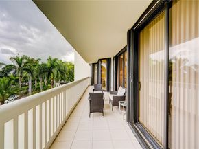 2000 Island Boulevard 408, Aventura FL 33160