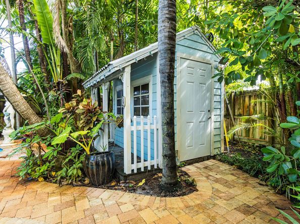 1200 NE 12 Avenue, Fort Lauderdale FL 33304