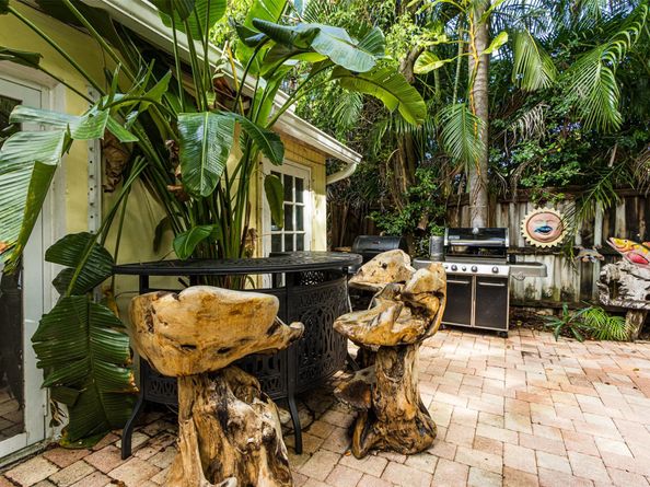 1200 NE 12 Avenue, Fort Lauderdale FL 33304