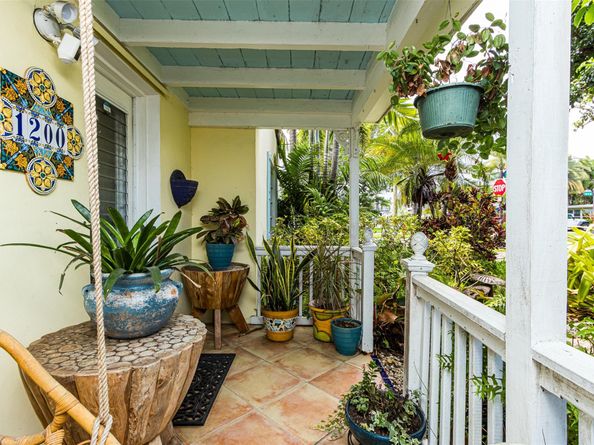 1200 NE 12 Avenue, Fort Lauderdale FL 33304