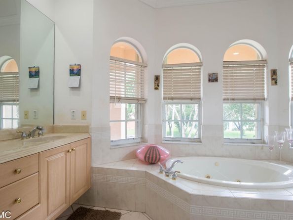 1748 Annandale Circle, Royal Palm Beach FL 33411