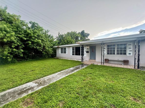 1212 S 26th Ave, Hollywood FL 33020