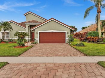 6004 Golf Villas Drive