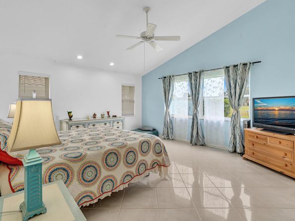 6004 Golf Villas Drive, Boynton Beach FL 33437