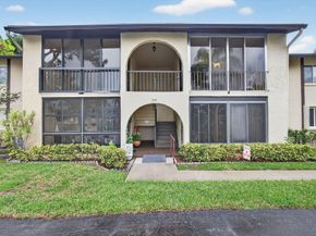 340 Pine Ridge Circle B2, Greenacres FL 33463