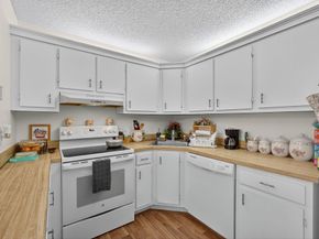 340 Pine Ridge Circle B2, Greenacres FL 33463