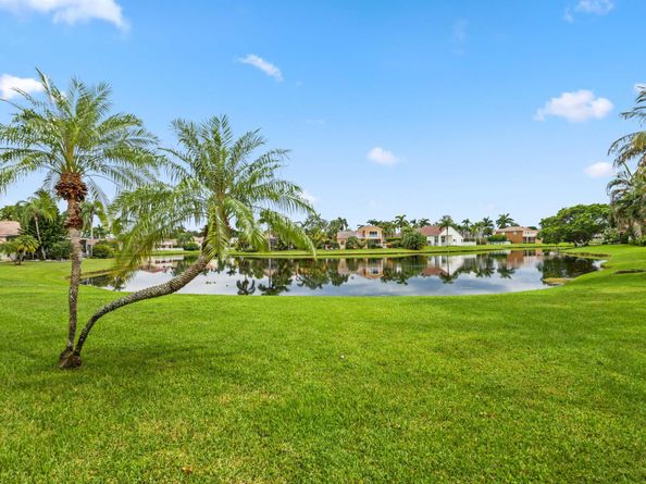 19162 Cloister Lake Lane, Boca Raton FL 33498