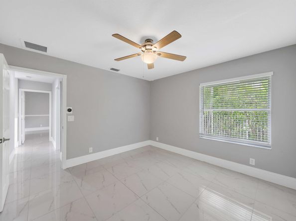 19162 Cloister Lake Lane, Boca Raton FL 33498