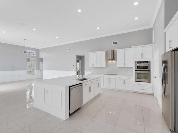 19162 Cloister Lake Lane, Boca Raton FL 33498