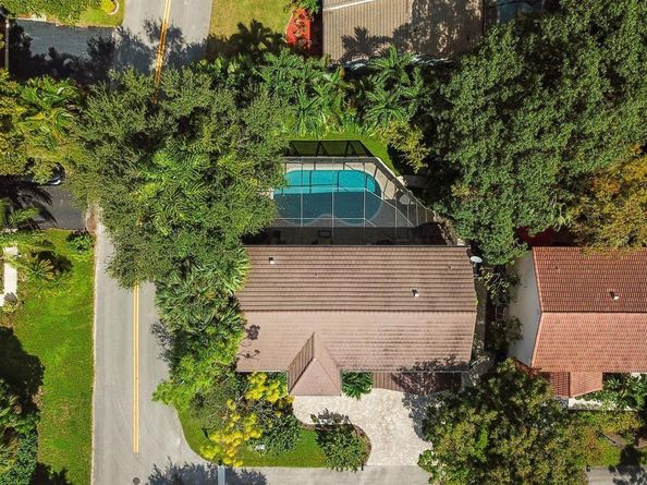 7501 Red Bay Place, Coral Springs FL 33065