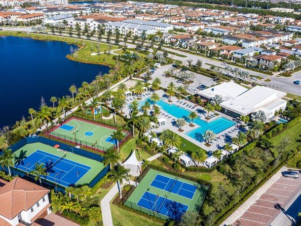 7115 Edison Place, Palm Beach Gardens FL 33418