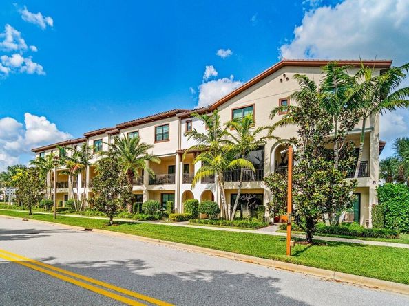 7115 Edison Place, Palm Beach Gardens FL 33418